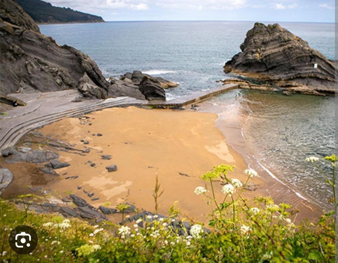 Gure Torrontero, Aparcamiento Gratuito Cercano Bermeo Exterior foto